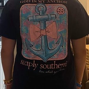 Simply Southern Tshirt size Med